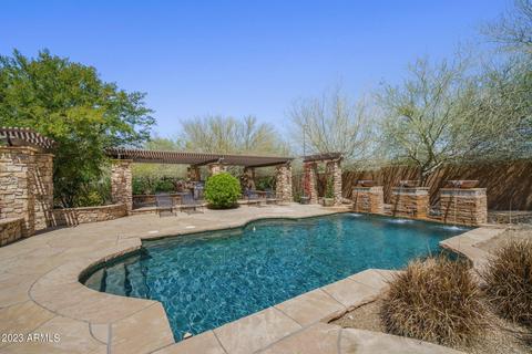 7283 S Joshua Tree Ln, Queen Creek, AZ 85142
