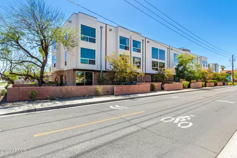 930 N 9th St #2, Phoenix, AZ 85006