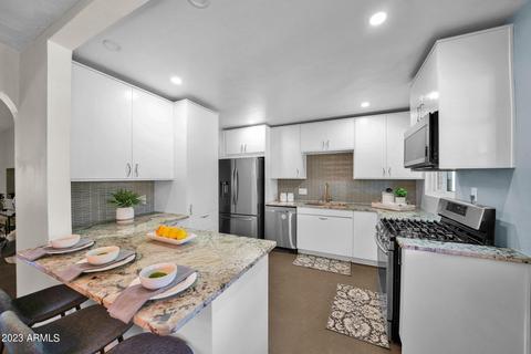 5633 N 7th Dr, Phoenix, AZ 85013 photo 9