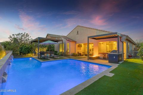 1689 E Nightingale Ln, Gilbert, AZ 85298 photo 4