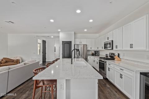 9751 E Kinetic Dr, Mesa, AZ 85212 photo 3