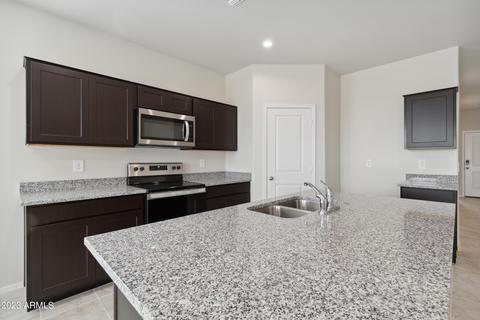 3356 W Sable Ave, Apache Junction, AZ 85120 photo 3