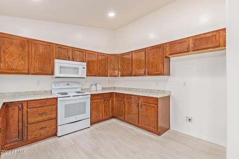 1094 W 15th Ave, Apache Junction, AZ 85120 photo 13