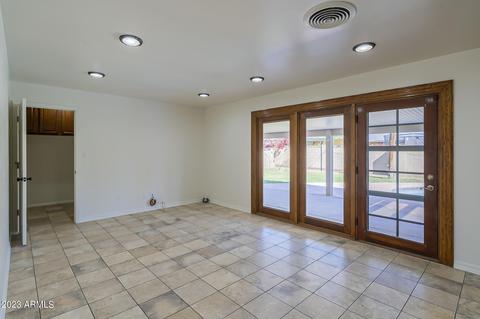 1574 W Lawrence Ln, Phoenix, AZ 85021 photo 13