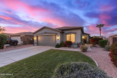 1960 W Allens Peak Dr, San Tan Valley, AZ 85142