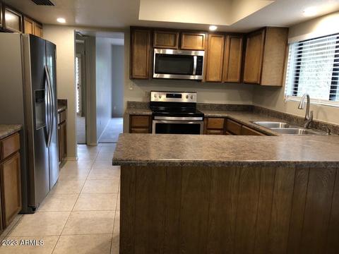 22 E Butler Dr, Phoenix, AZ 85020 photo 14