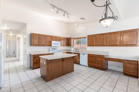 4575 E Laurel Ave, Gilbert, AZ 85234 photo 8