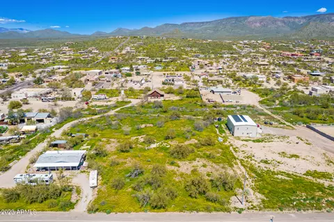 1642 E Circle Mountain Rd #-, New River, AZ 85087