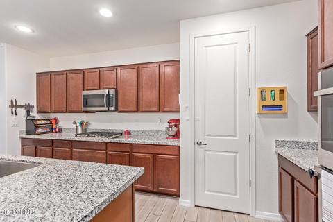 2811 E Sunland Ave E, Phoenix, AZ 85040 photo 7