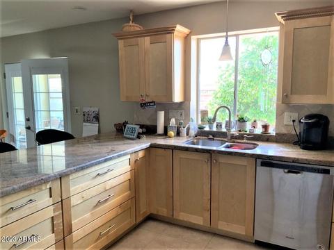 8113 E Meseto Ave, Mesa, AZ 85209 photo 9