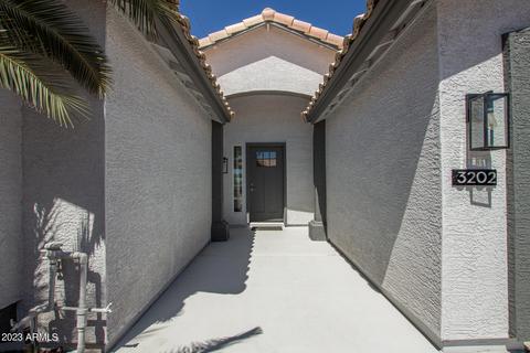 3202 E Rosemonte Dr, Phoenix, AZ 85050 photo 3