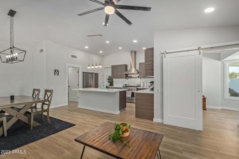 3202 E Rosemonte Dr, Phoenix, AZ 85050 photo 9