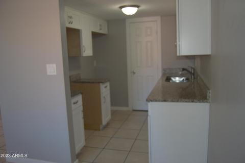 6703 W Devonshire Ave, Phoenix, AZ 85033 photo 8