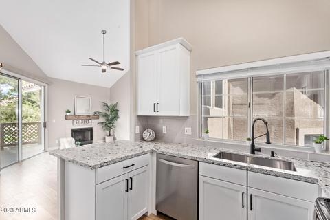 1633 E Lakeside Dr #142, Gilbert, AZ 85234 photo 3