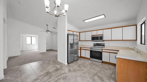 2158 E Crest Ln, Phoenix, AZ 85024 photo 10