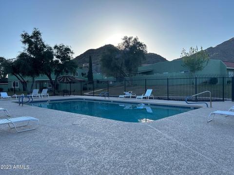 844 E Cochise Dr, Phoenix, AZ 85020 photo 9