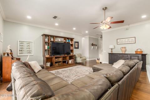 1696 E Country Ln, Gilbert, AZ 85298 photo 16