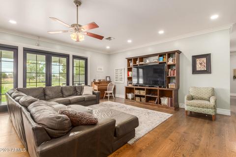 1696 E Country Ln, Gilbert, AZ 85298 photo 15