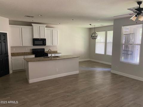 3458 E Robin Ln, Gilbert, AZ 85296 photo 4