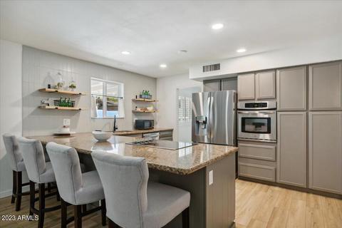 818 E Harmont Dr, Phoenix, AZ 85020 photo 10