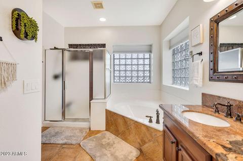 1015 E Liberty Ln, Gilbert, AZ 85296 photo 20
