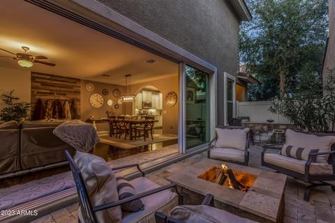 1091 S Storment Ln, Gilbert, AZ 85296