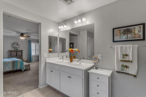 3945 E Liberty Ln, Gilbert, AZ 85296 photo 23