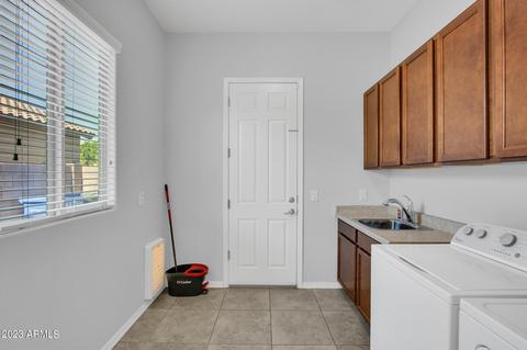 2589 E Ironside Ct, Gilbert, AZ 85298 photo 24