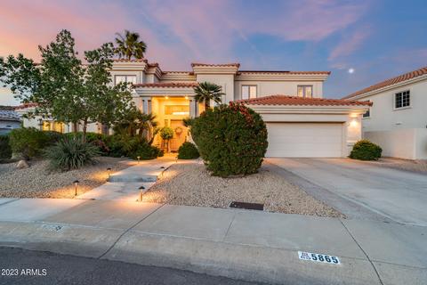 5865 W Del Lago Cir, Glendale, AZ 85308