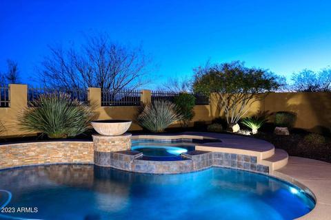 8439 E Leonora St, Mesa, AZ 85207 photo 2