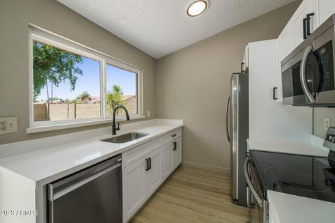 2817 E Impala Ave, Mesa, AZ 85204 photo 9