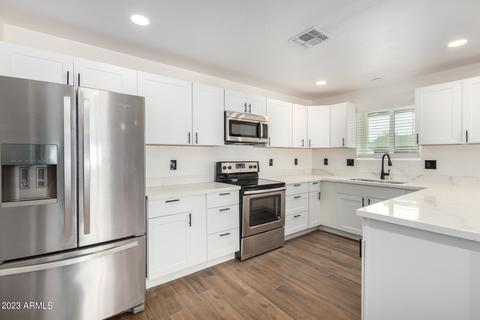 739 E Park Pl, Mesa, AZ 85203