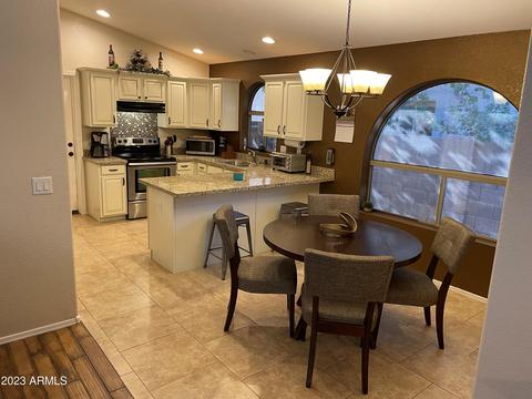 660 E Devon Dr, Gilbert, AZ 85296 photo 5