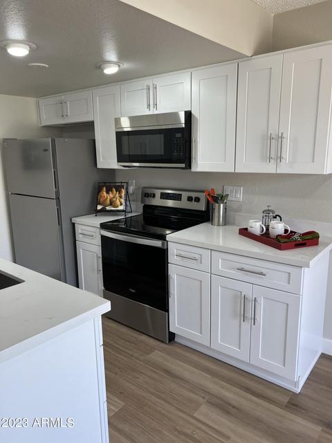 828 E Joan D Arc Ave, Phoenix, AZ 85022 photo 8