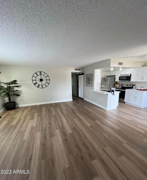 828 E Joan D Arc Ave, Phoenix, AZ 85022 photo 4