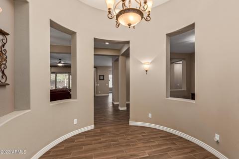 2204 E Tomahawk Dr, Gilbert, AZ 85298 photo 8