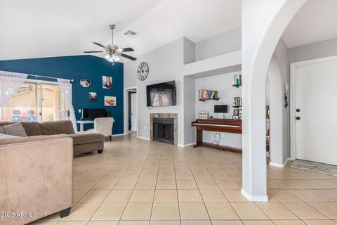 425 E Piute Ave, Phoenix, AZ 85024 photo 4