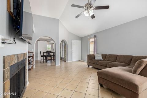 425 E Piute Ave, Phoenix, AZ 85024 photo 2