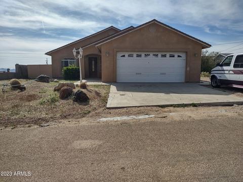 4145 N Bluff Rd, Golden Valley, AZ 86413