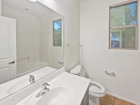 8007 S 23rd Dr, Phoenix, AZ 85041 photo 10