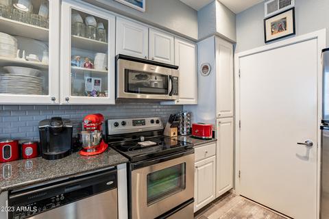 3633 N 3rd Ave #2052, Phoenix, AZ 85013 photo 11