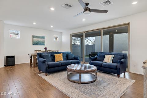 79 E Constitution Dr, Gilbert, AZ 85296 photo 3