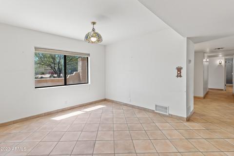 4532 E Becker Ln, Phoenix, AZ 85028 photo 10