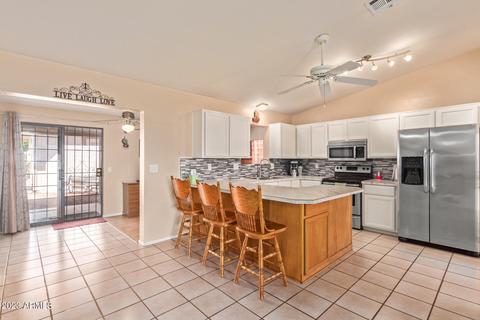 722 E Osage Ave, Apache Junction, AZ 85119 photo 3