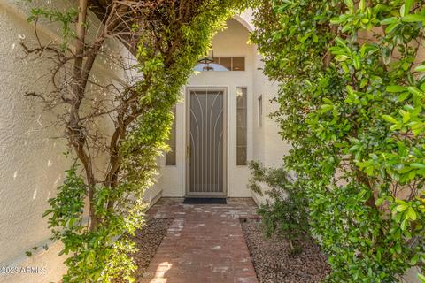 1833 E Willow Tree Ct, Gilbert, AZ 85234 photo 4