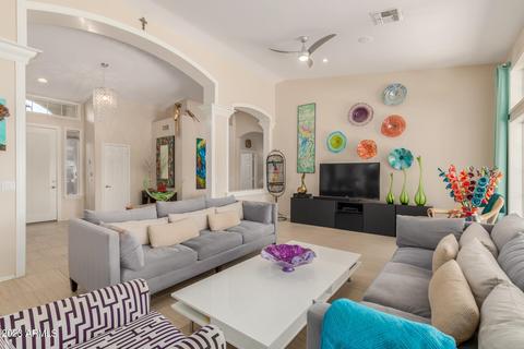 1833 E Willow Tree Ct, Gilbert, AZ 85234 photo 7