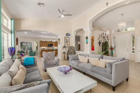 1833 E Willow Tree Ct, Gilbert, AZ 85234 photo 8
