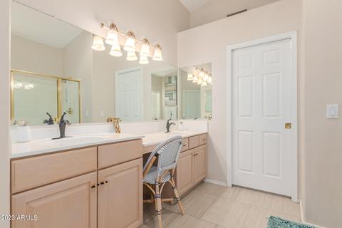 1833 E Willow Tree Ct, Gilbert, AZ 85234 photo 22