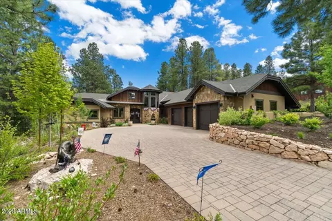 3777 S Clubhouse Cir, Flagstaff, AZ 86005