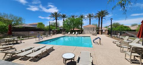 725 E Harwell Rd, Phoenix, AZ 85042 photo 3
